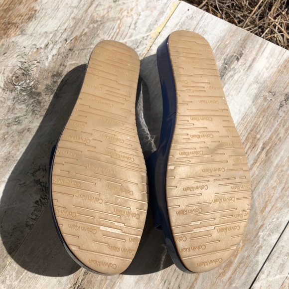 💦Calvin Klein 💦Slippers New - Picture 3 of 4